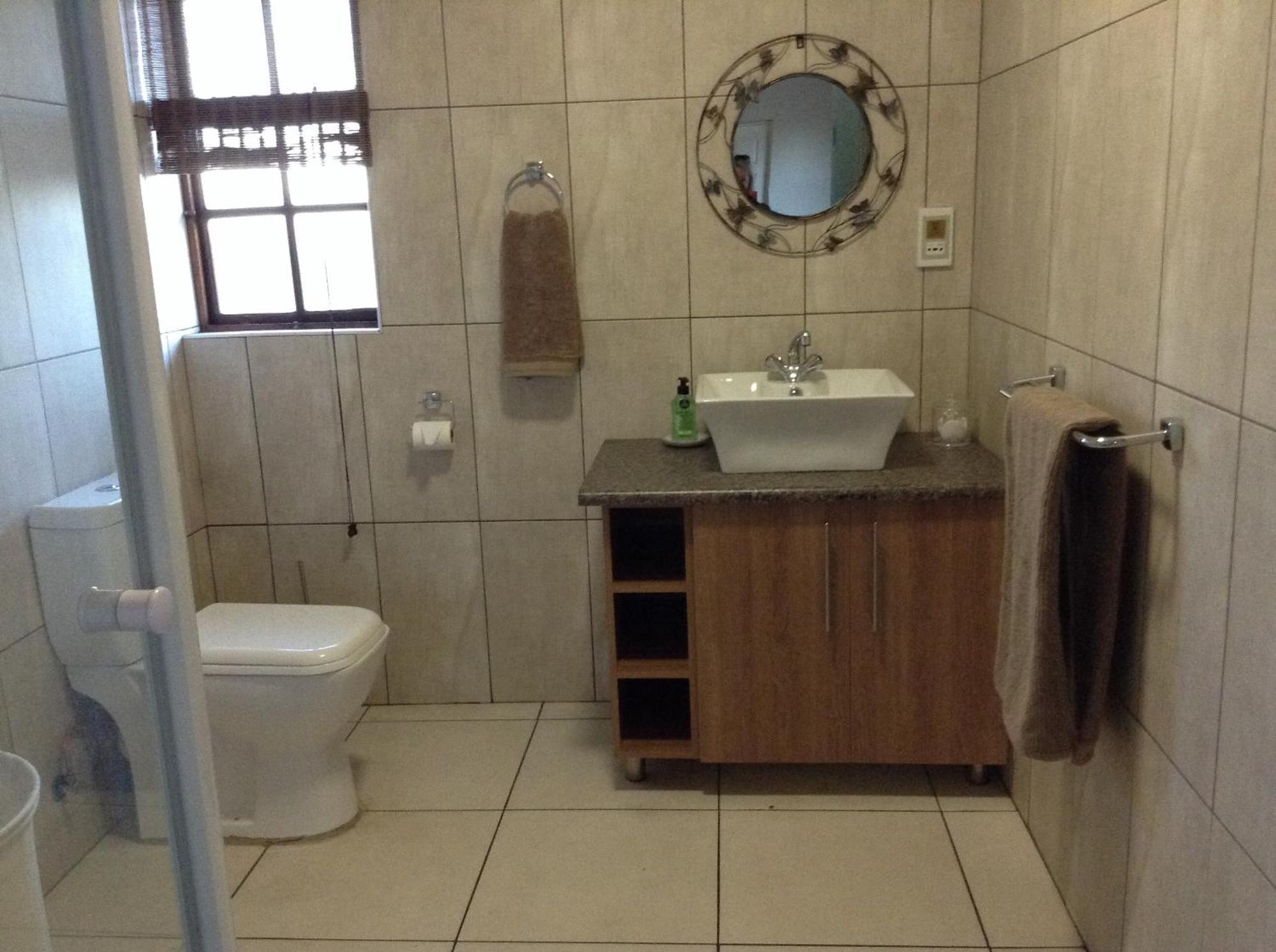 12 On Vaal Drive Guesthouse Vanderbijlpark Δωμάτιο φωτογραφία