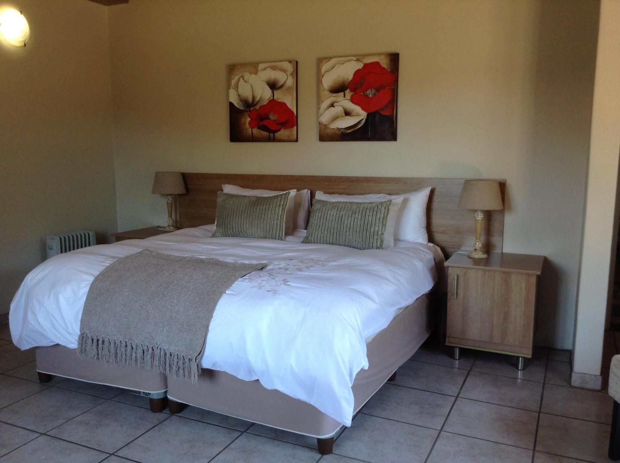 12 On Vaal Drive Guesthouse Vanderbijlpark Δωμάτιο φωτογραφία